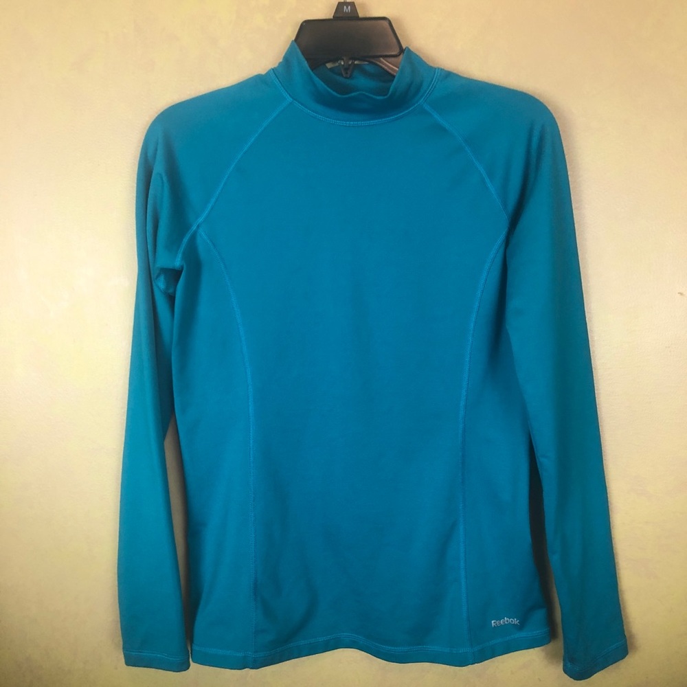 Women’s Reebok pullover, size medium - Picture 4 of 8